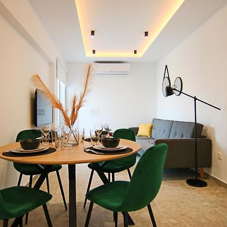 Ferienwohnung Phaedrus Living: Seaside Luxury Flat Lighthouse 69 Paphos Exterior foto